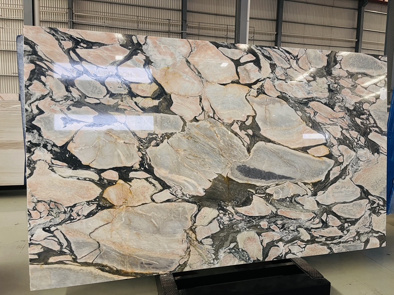 Waarom Calacatta Viola wordt gekozen voor luxe interieurdecoratie
