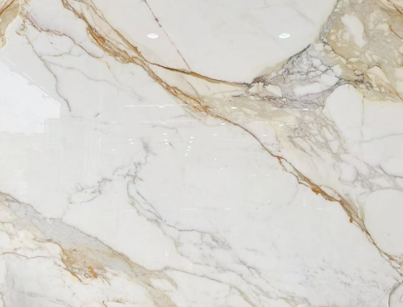 How to identify high-quality calacatta gold marble for projects?