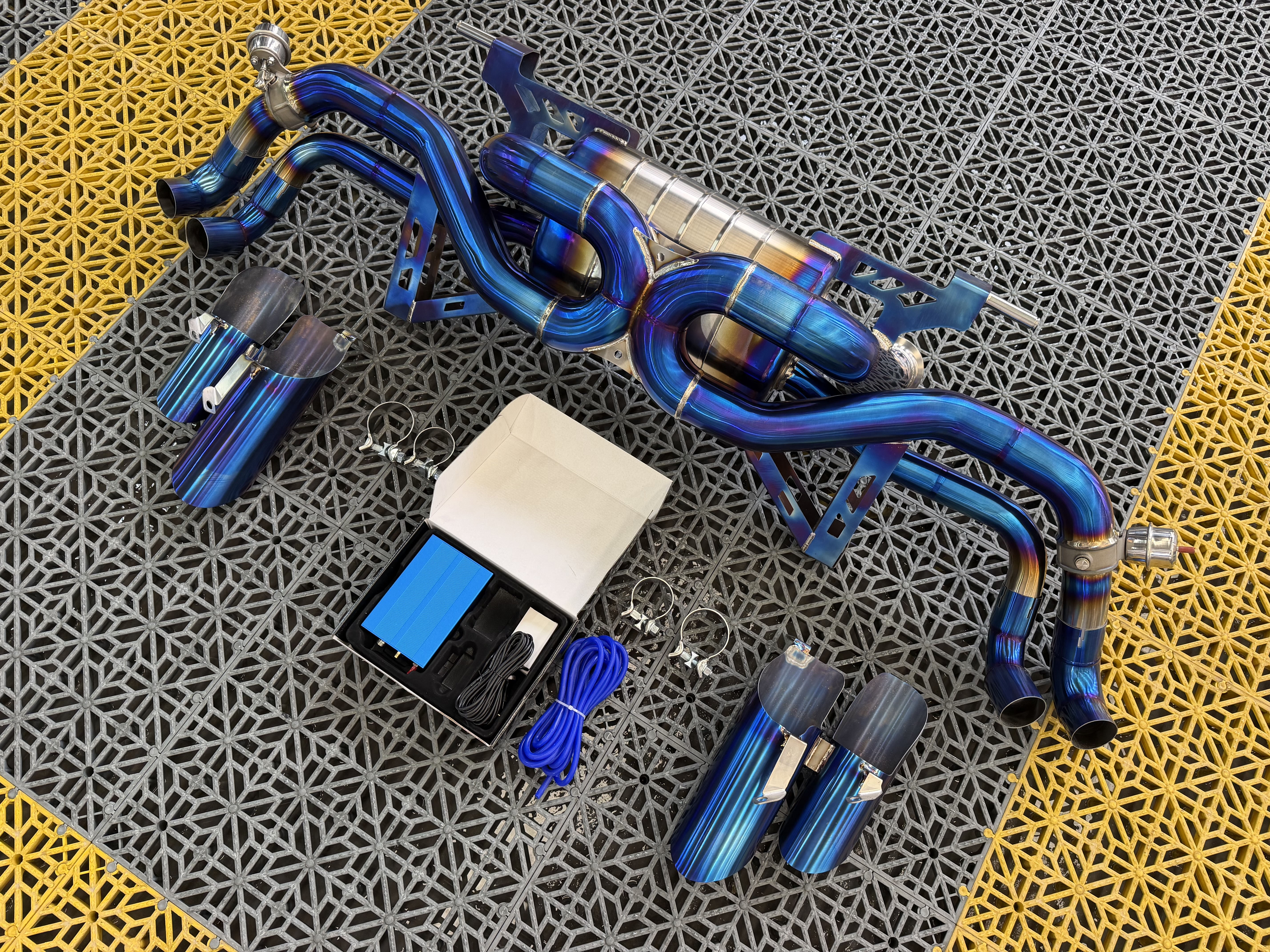 High Performance Mufflers for Ultimate Exhaust Flow and Sound