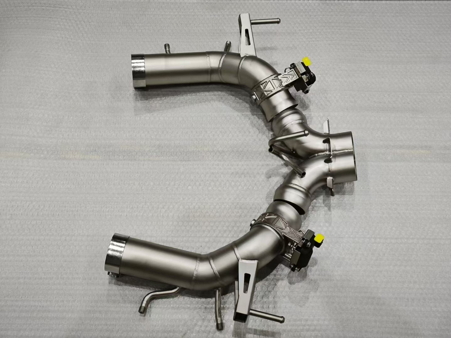 Ferrari 296 supplier