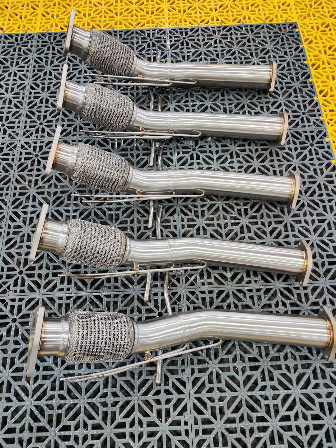 Mandrel-Bent Design for Unrestricted Flow