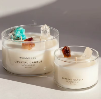 Enchanting ambience: Floral and crystal candles for moments of tranquility