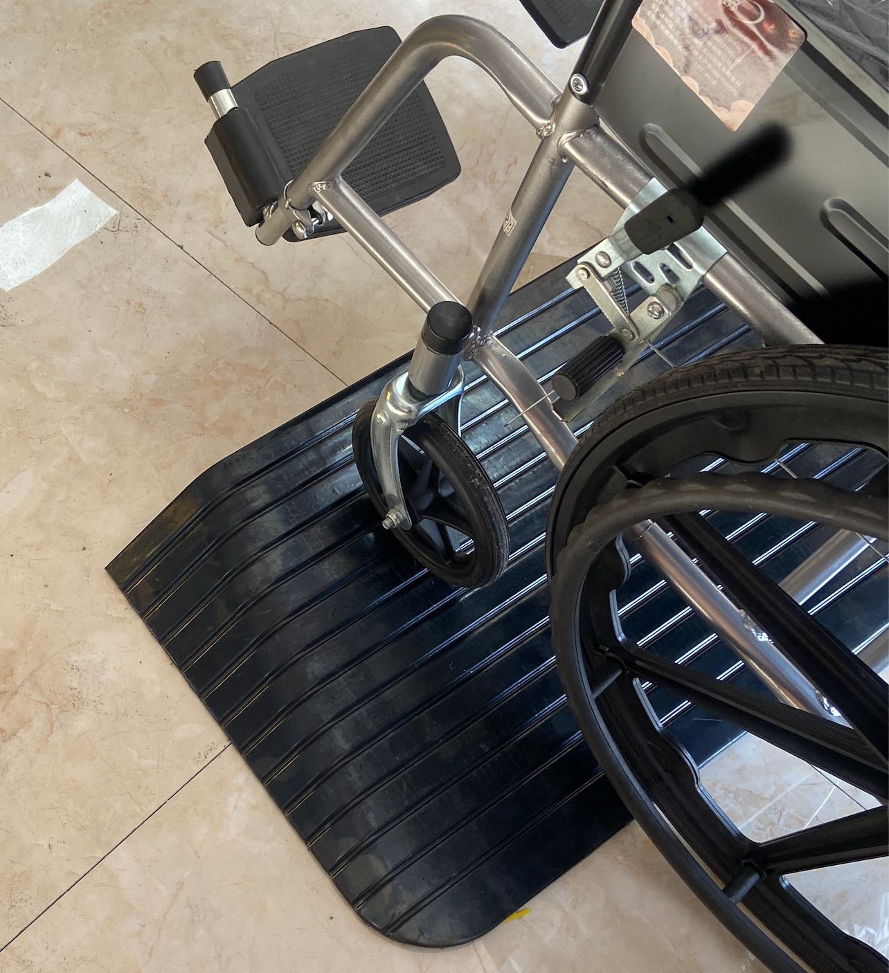 Heavy Duty Rubber Wheelchair Threshold Ramp