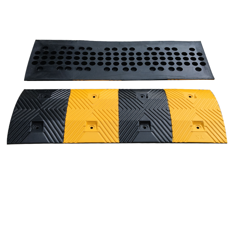 Heavy-Duty Industrial Rubber Speed Bump - High-Visibility Anti-Slip Vehicle Speed Ramp for Traffic Safety Management-100SB17-18