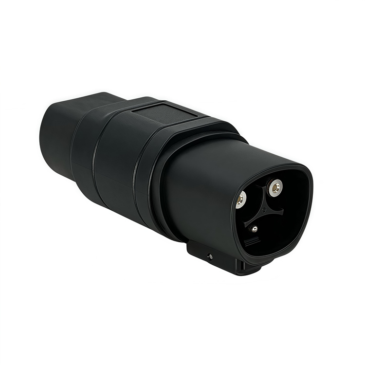 Njut av snabb och effektiv laddning med en CCS2 till CCS1-adapter.