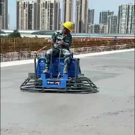 Gasoline engine Power Trowel for Concrete Polishing