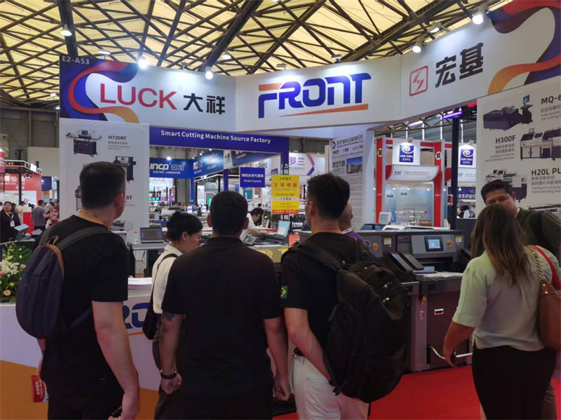 Zhejiang Daxiang, Şangay Uluslararası Reklam Sergisi'nde Sektörün En Yenilikçi Gücünü Göstererek İzlenim Yarattı