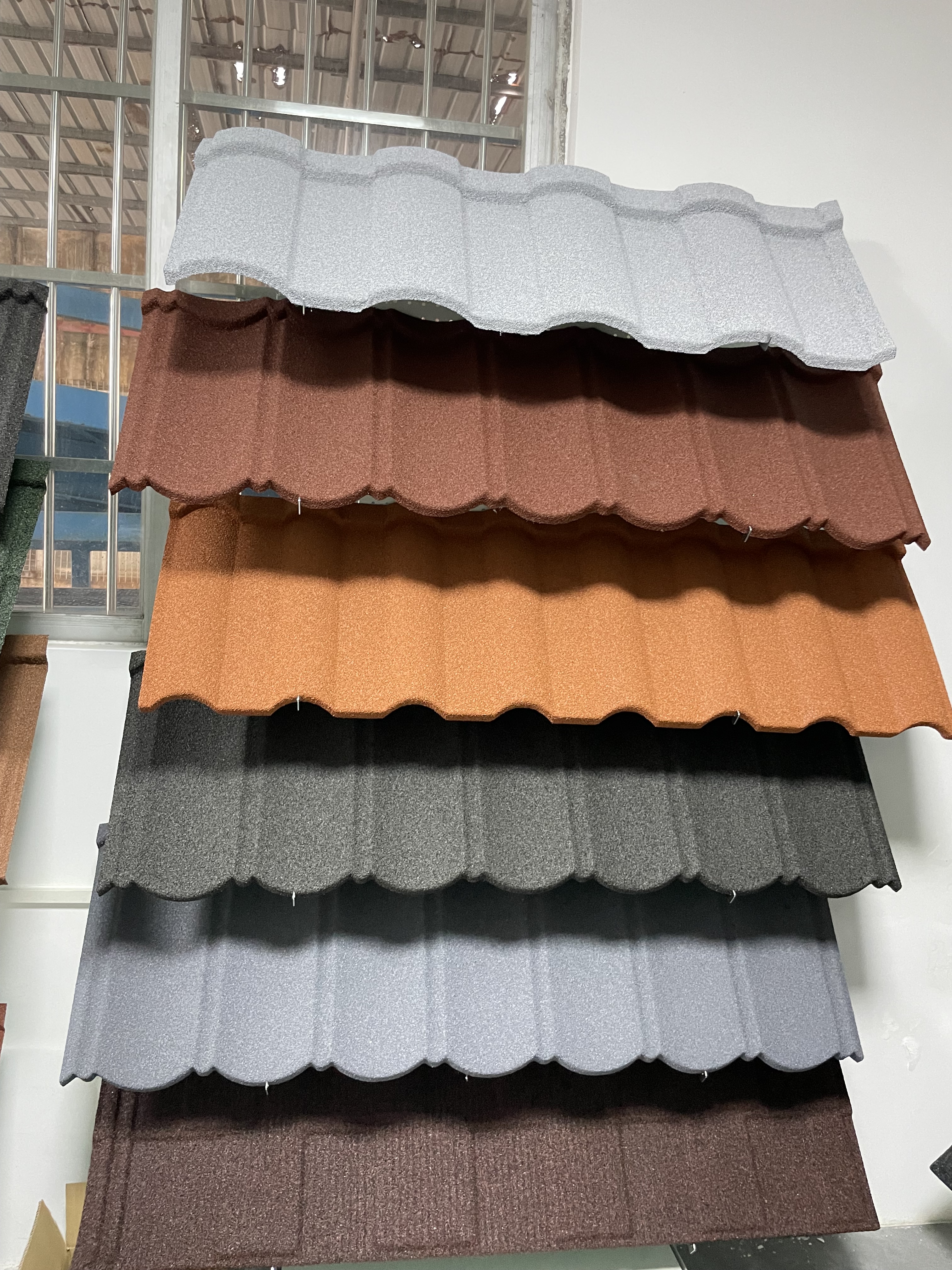 Traditional Heat Resistant Plain Roof Tiles Stone Coated Metal Roof Tile
