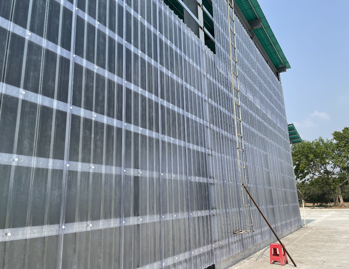 How Do FRP Translucent Roof Sheets Improve Natural Lighting in Buildings