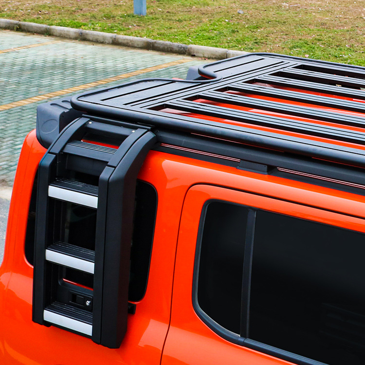 Reliable Tank 300 Side Ladder for All Your Needs