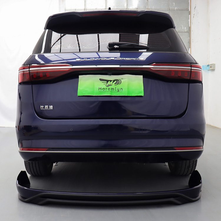 Enhance the aerodynamics of your BYD eMax7 with our cutting-edge body kit designs.
