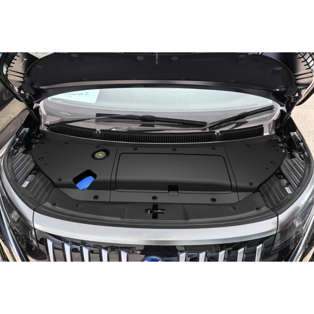 Maximizing Cargo Space with the Denza D9 Frunk