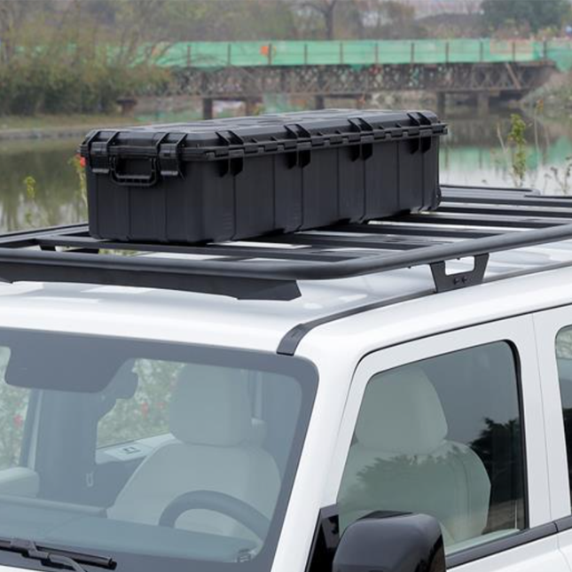 What Are the Benefits of Choosing a Tank 300 Roof Box for Long Trips?