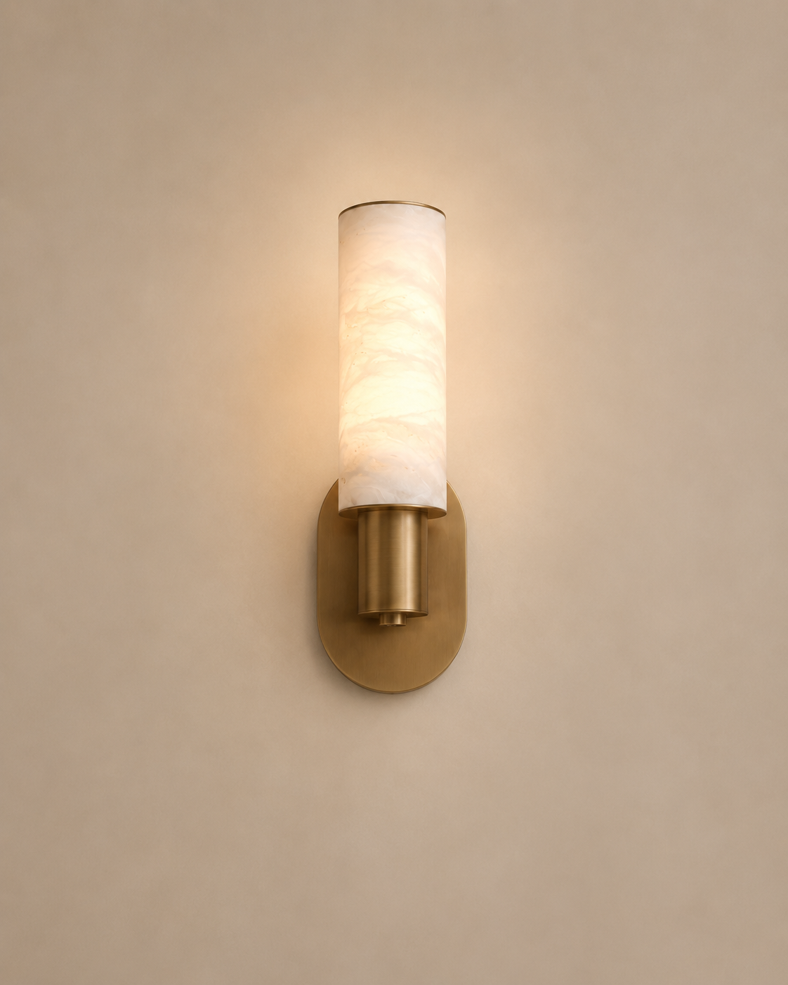 Aplique de pared LED NHB Lighting en alabastro español | Diseño vertical de 1L y 2L | Latón cepillado | H330 / H475 mm