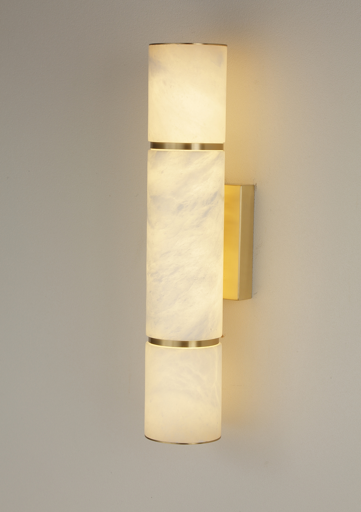 Discover the Elegance of Luxury Bedroom Wall Lights