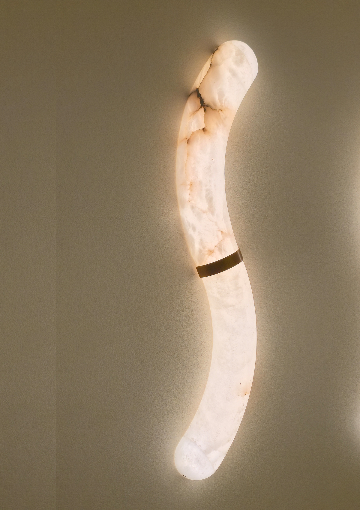Elevate Luxury Interiors With Premium Wall Sconces Alabaster