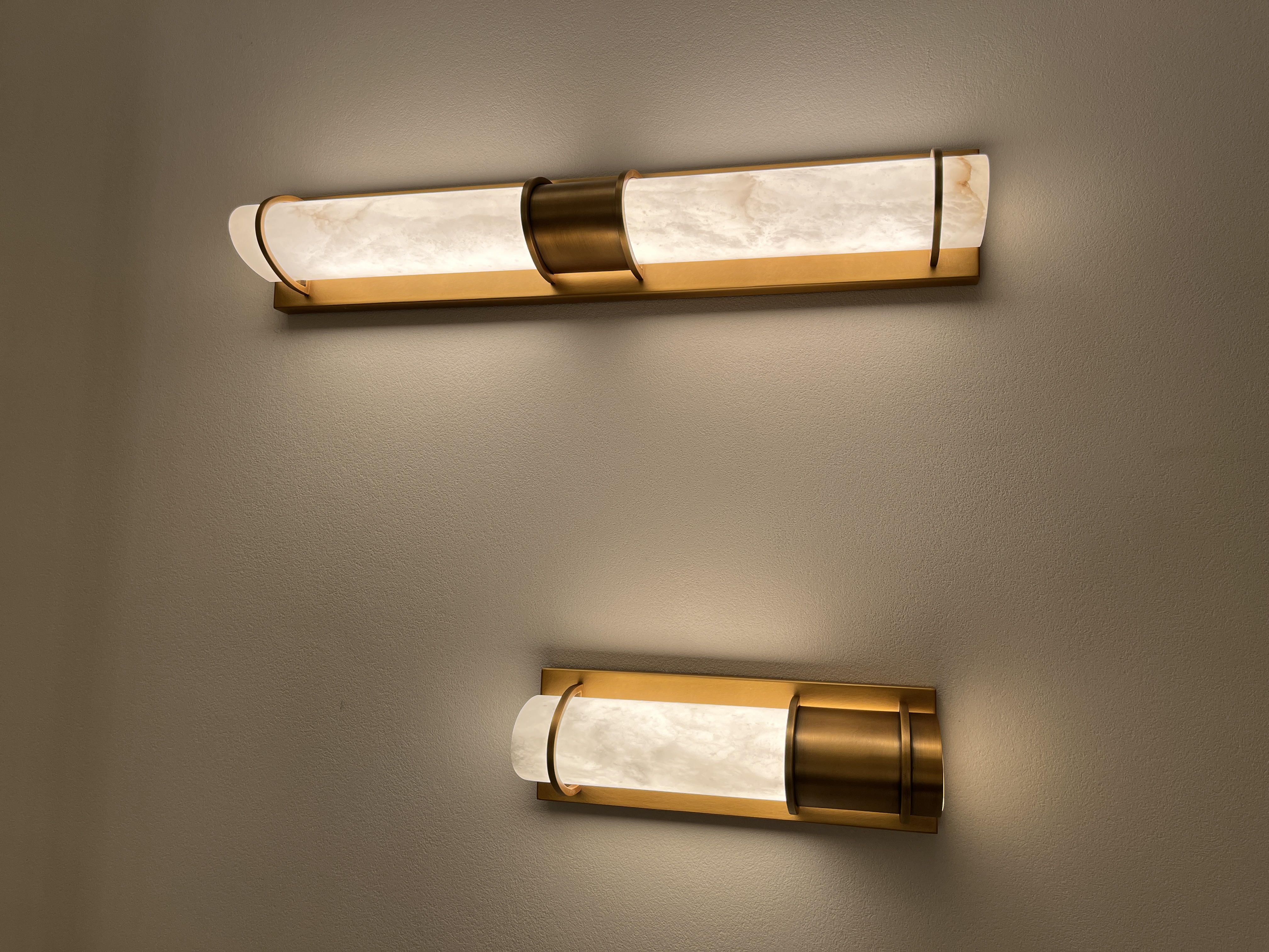 Can Two Alabaster Lamps Have Exactly the Same Pattern (2).jpg