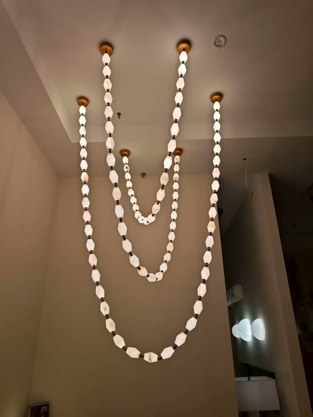 How to Tell If a Lamp Is Alabaster or Marble (3).jpg