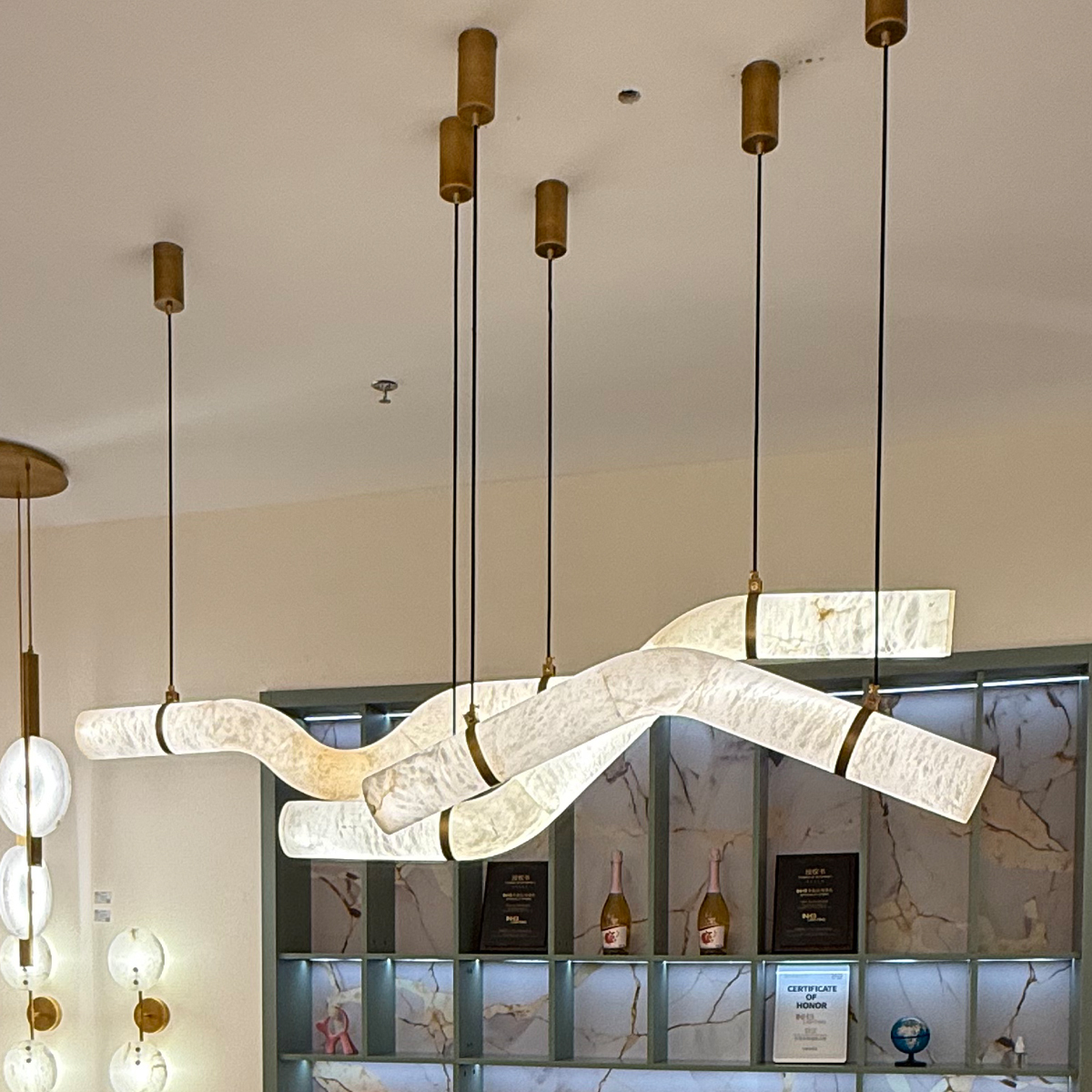 Elevate Luxury Interiors With Premium Alabaster Pendant Lights