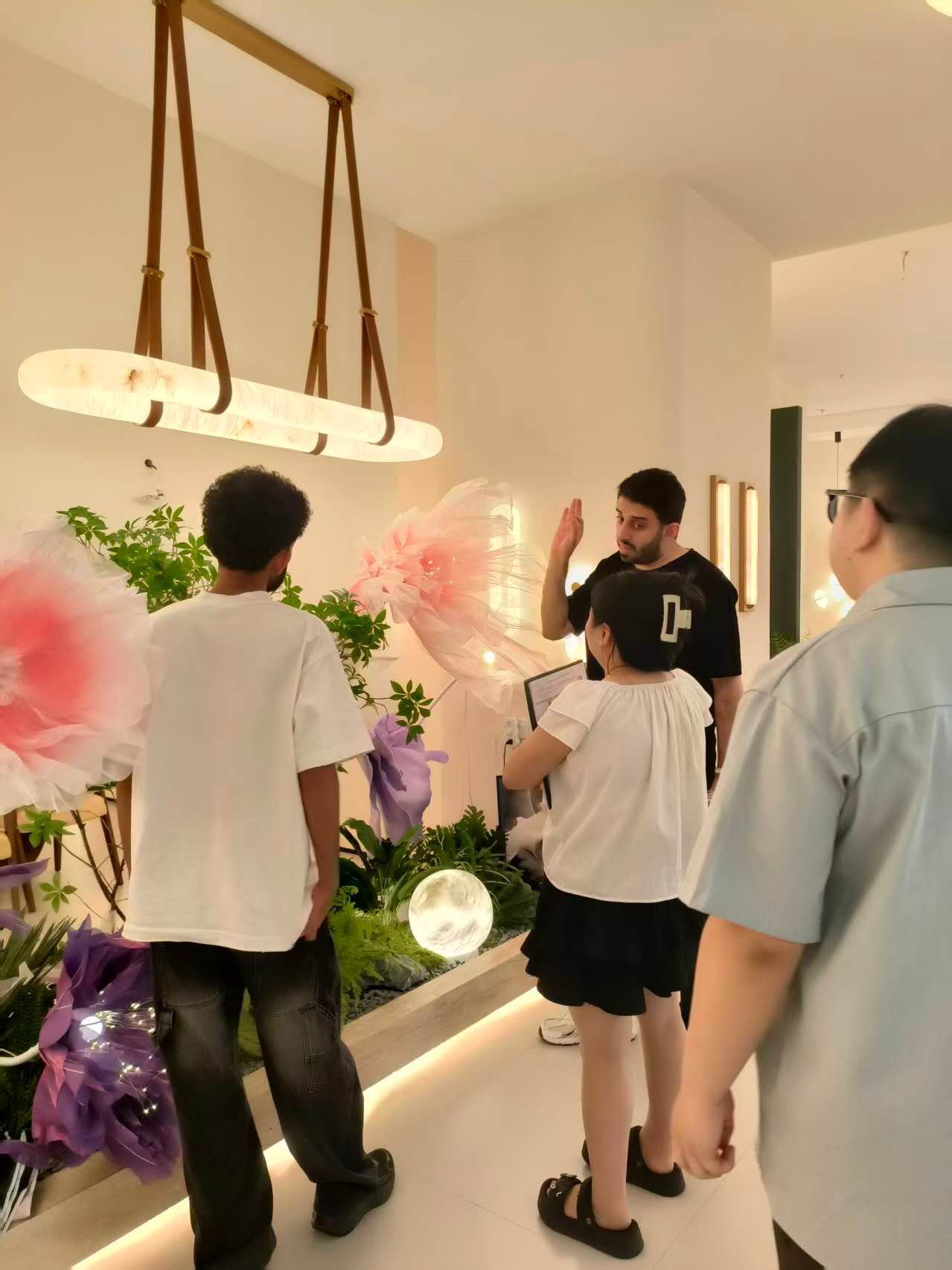 Middle East Customer Visits NHB Lighting Showroom