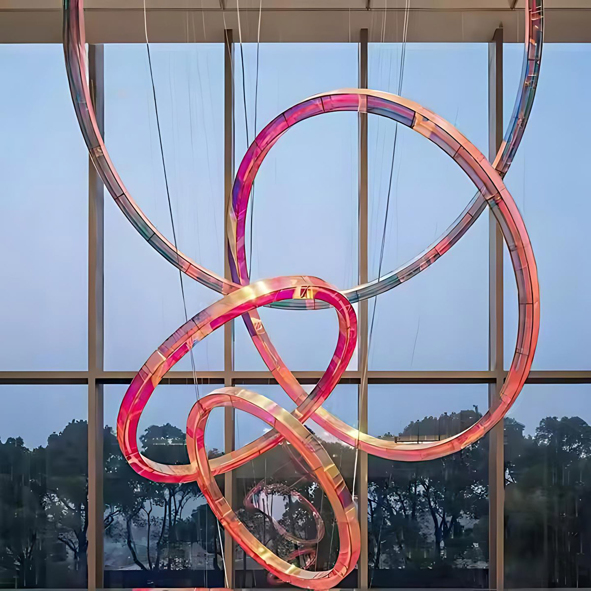 98005 Custom Acrylic Multi-Ring Chandelier – A Perfect Fusion of Modern Art and Elegant Lighting 