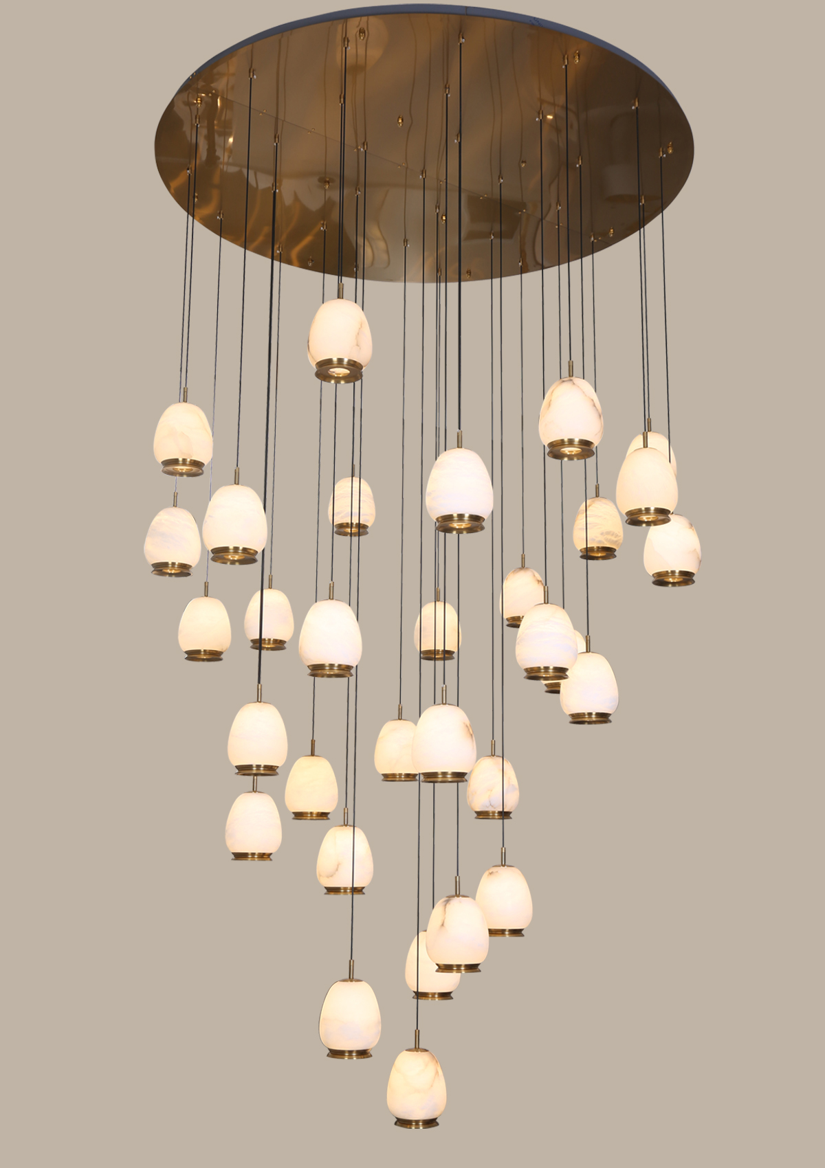 Experience the Elegance of Modern Luxury Pendant Lights
