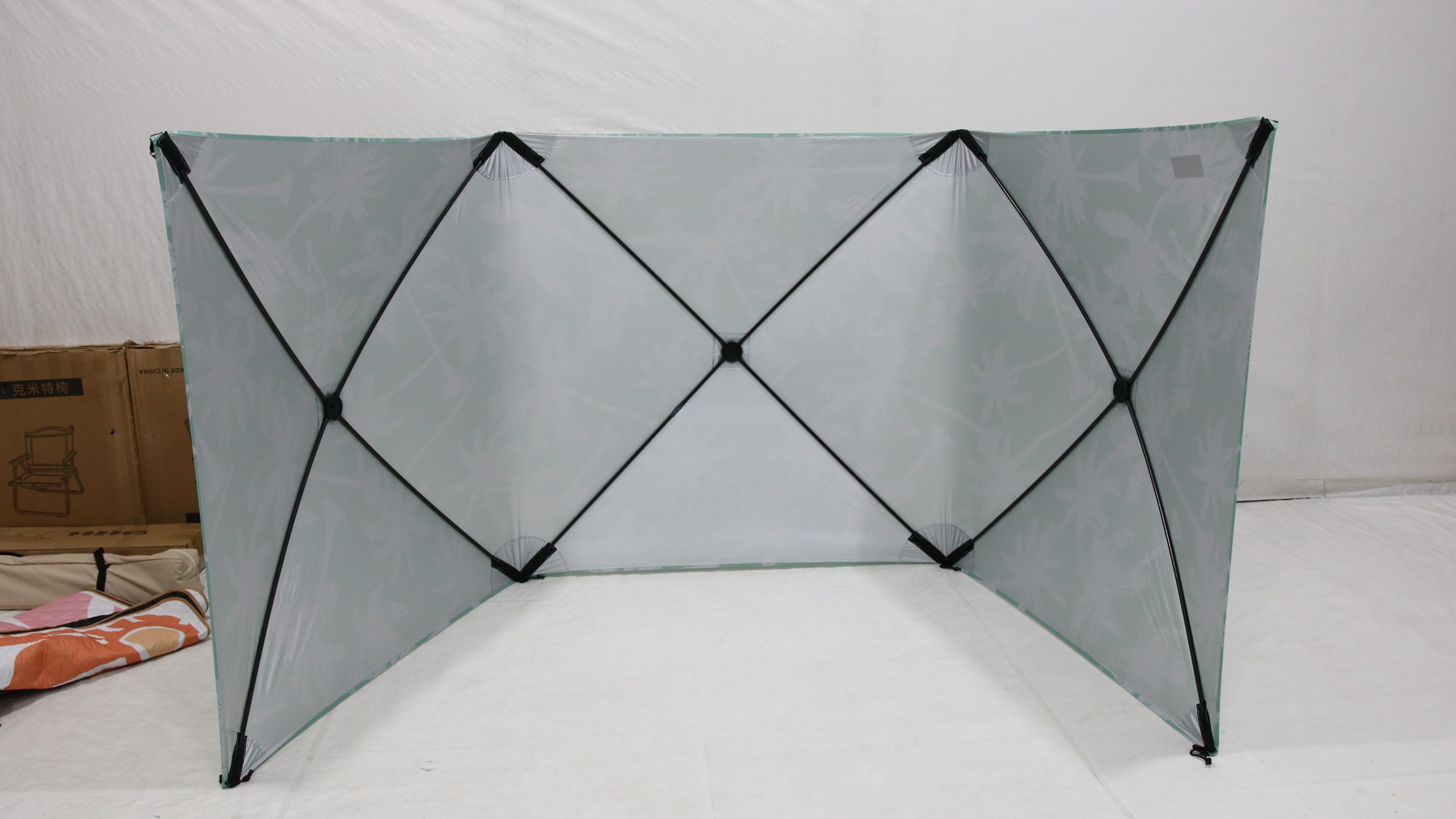 Wind Valley Portable Camping Windshield Foldable Windproof and UV Resistant Sunshade Canopy details