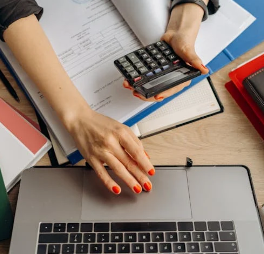 Évaluer les coûts de production et l'approvisionnement en composants
