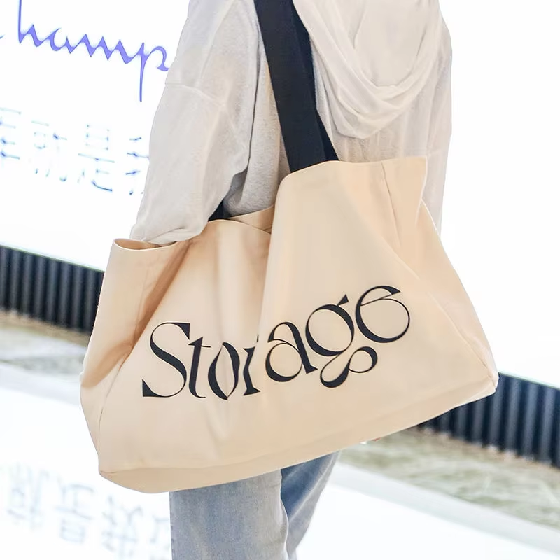 ¿Qué llevar en una bolsa de lona grande para salidas?