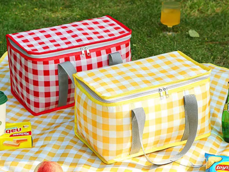 ¿Cómo mantener los alimentos frescos en una bolsa térmica para almuerzo?