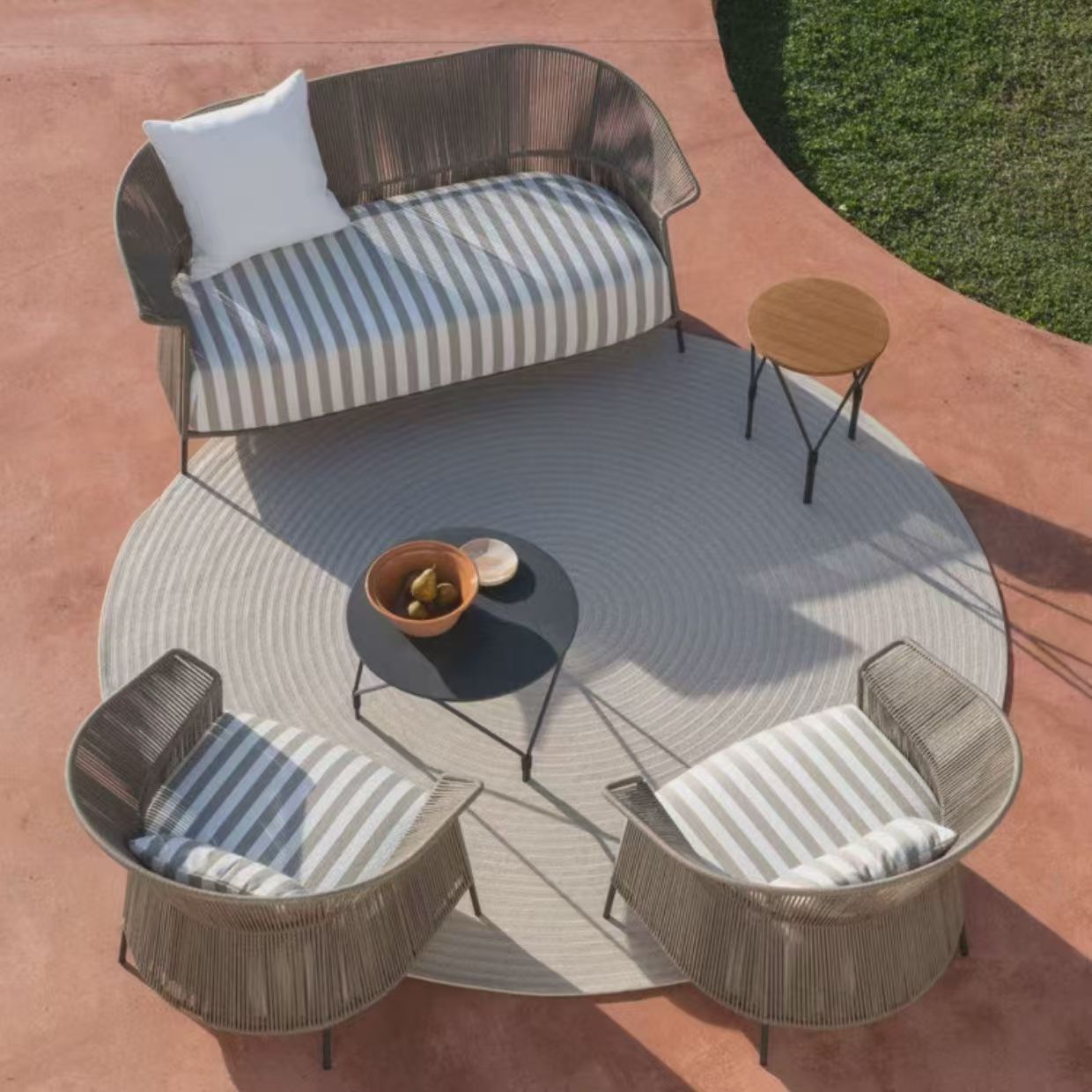 Outdoor Furniture Global Trend: Why Low-Saturation Fade-Resistant Shades Become the Mainstream
