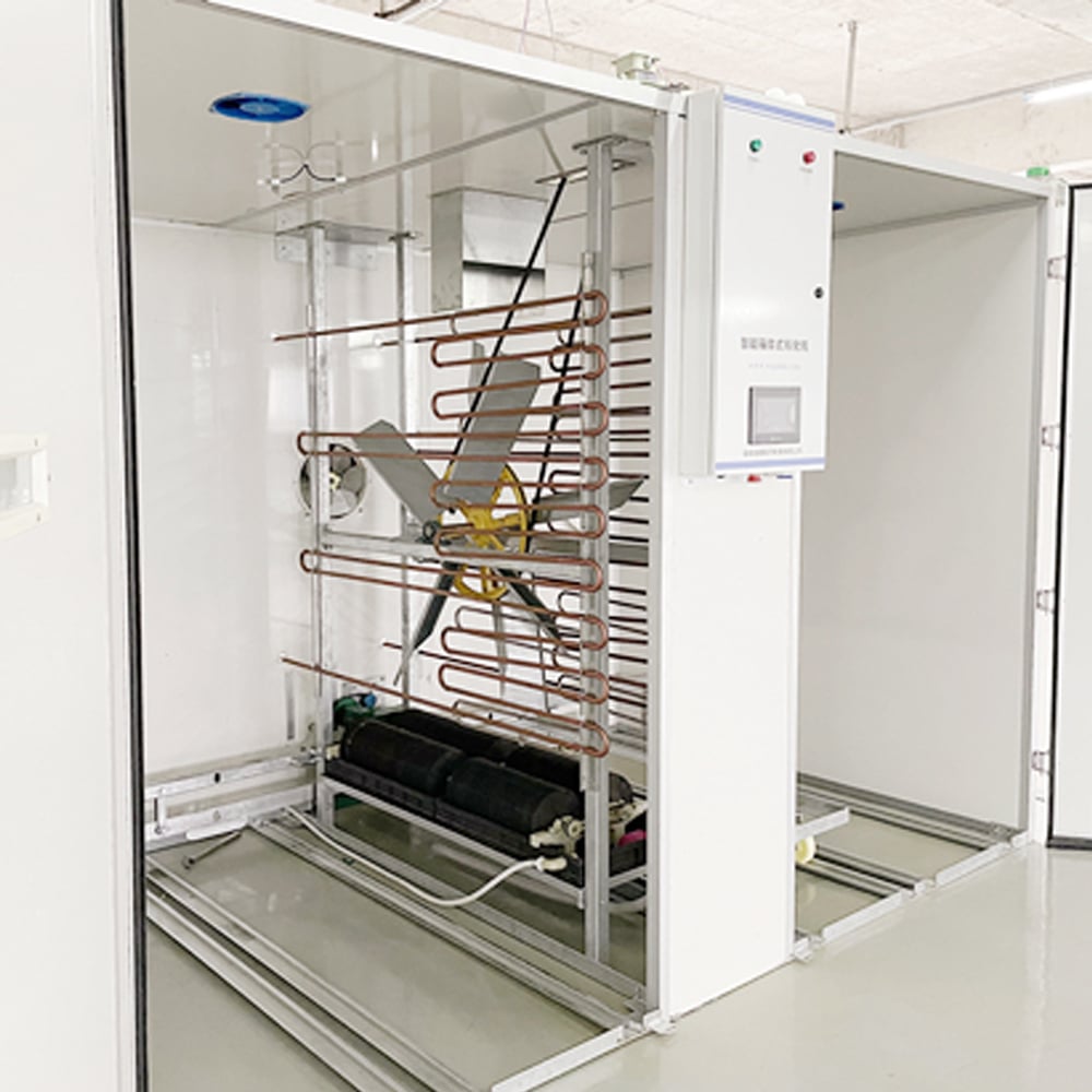 Incubator internal heating cooling and fan structure