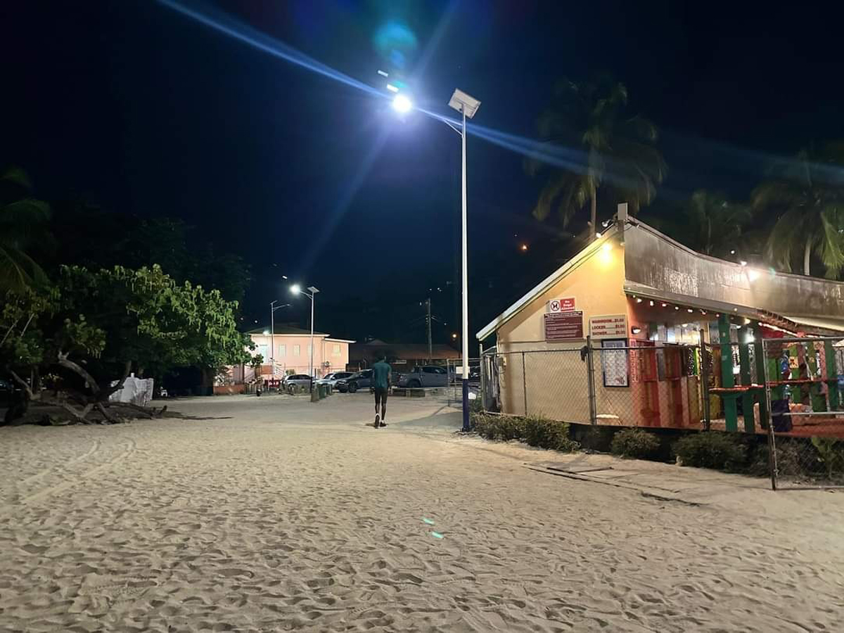 LED Solar Street Lights with 8M Light Project