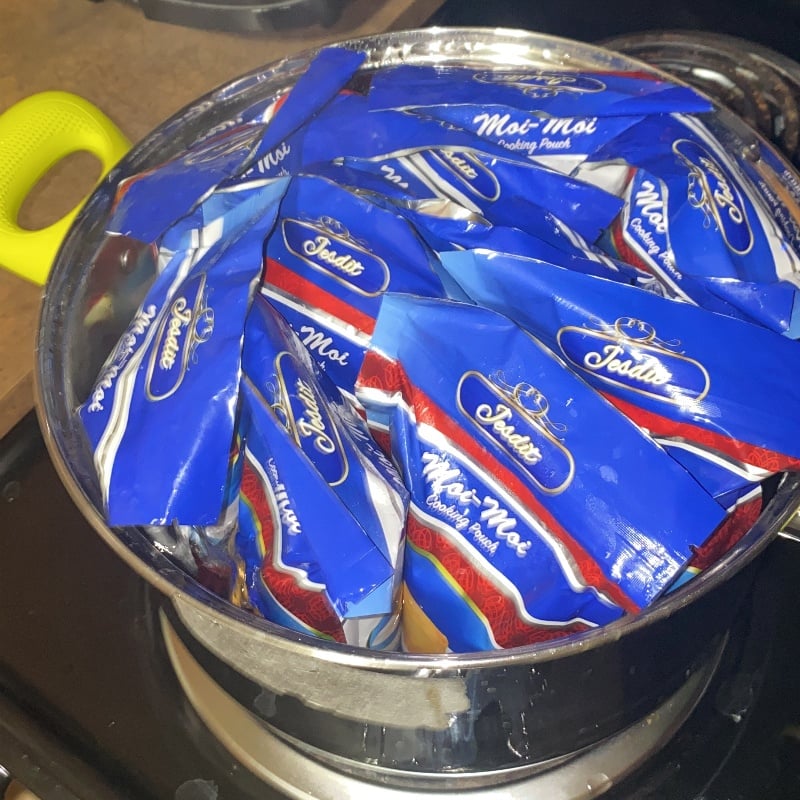 With convenient zip-top closures, seal bags for food are quick and simple to open and close.