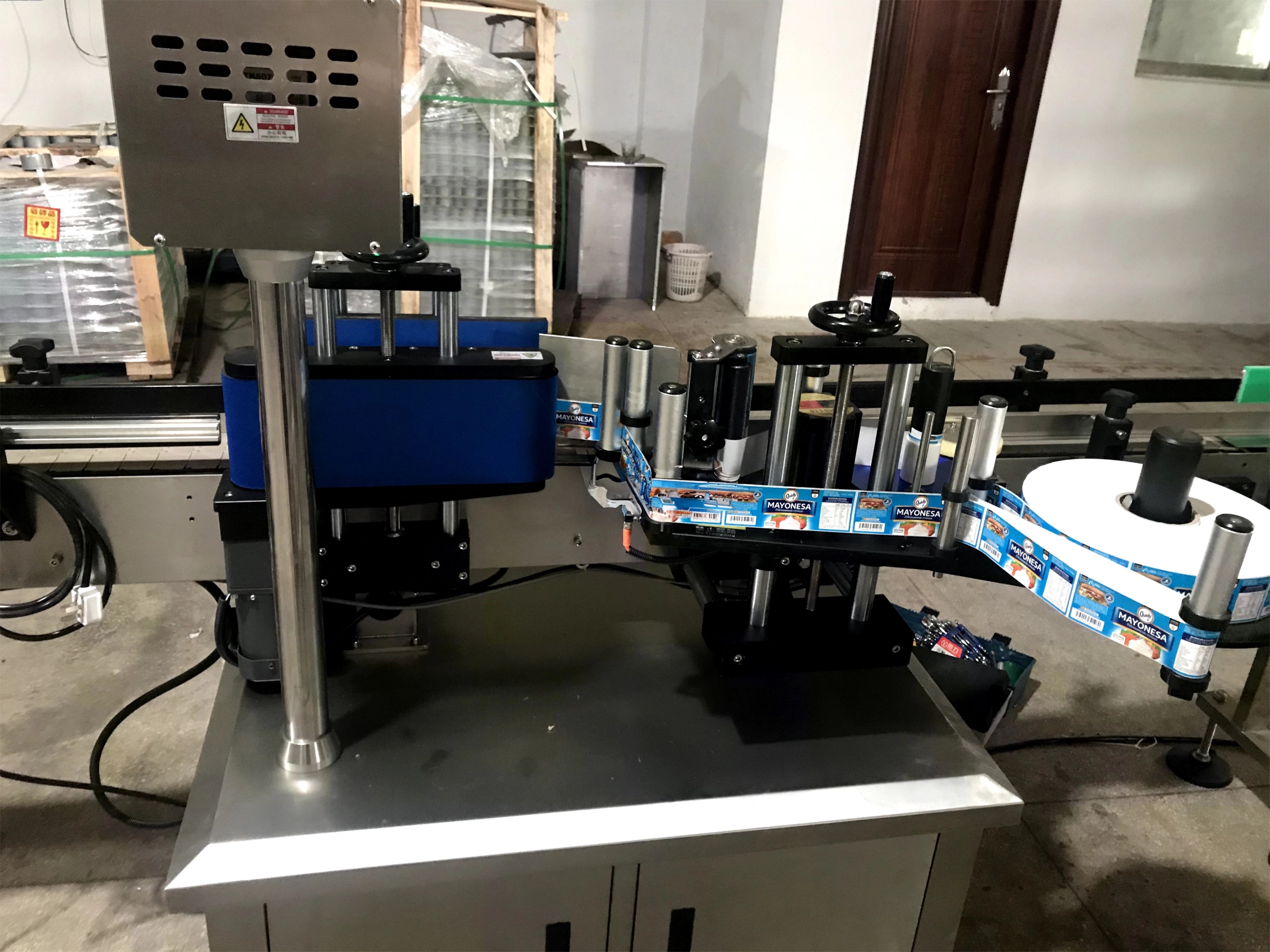 Factory Price Automatic Syrup Essential Oil Sauce Cosmetic  Bottle Filling Capping Labeling Machine factory