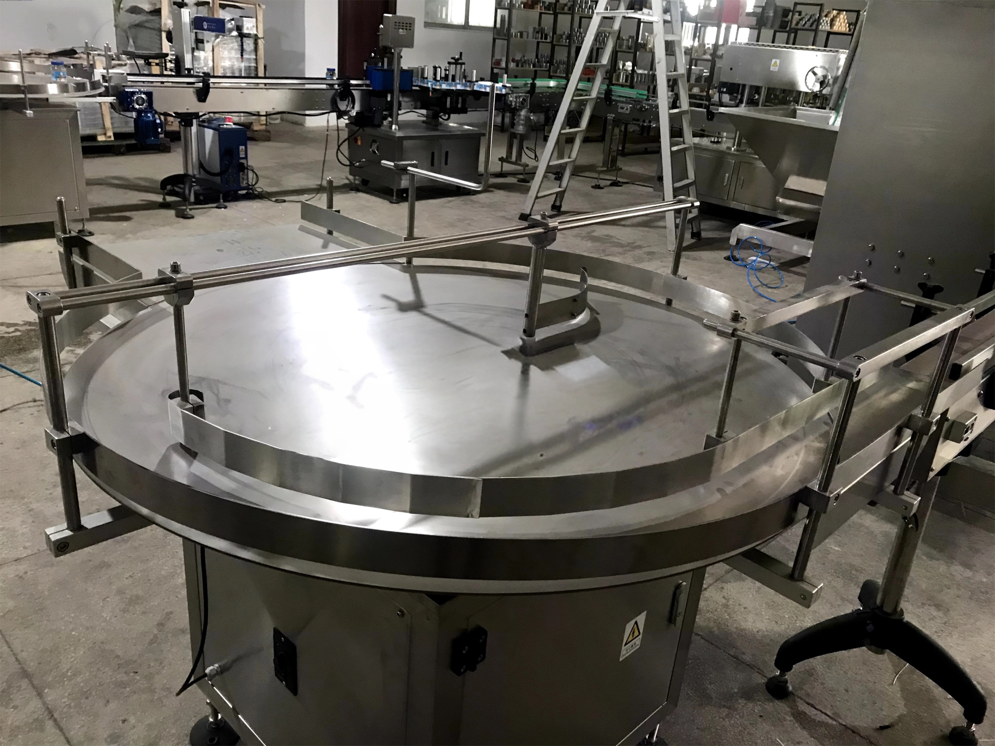 Factory Price Automatic Syrup Essential Oil Sauce Cosmetic  Bottle Filling Capping Labeling Machine manufacture
