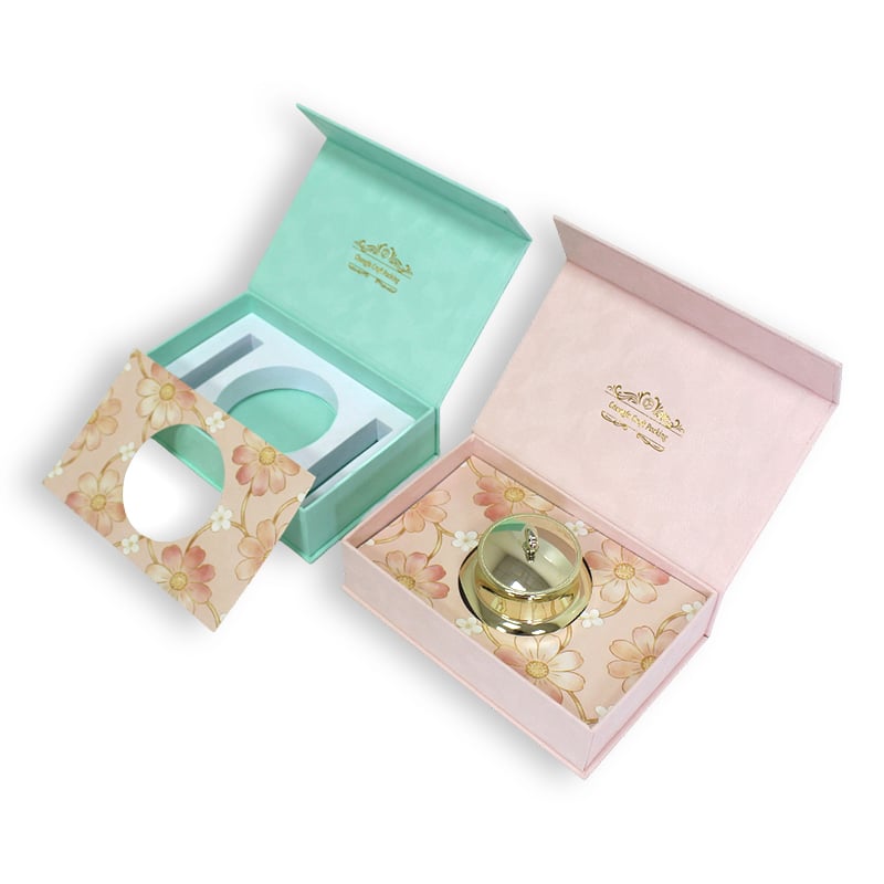 CF Custom Luxury Cosmetic Gift Box Luxury Embossed Graphic Cardboard Clamshell Magnetic Closure Moisturizer Gift Box Packaging