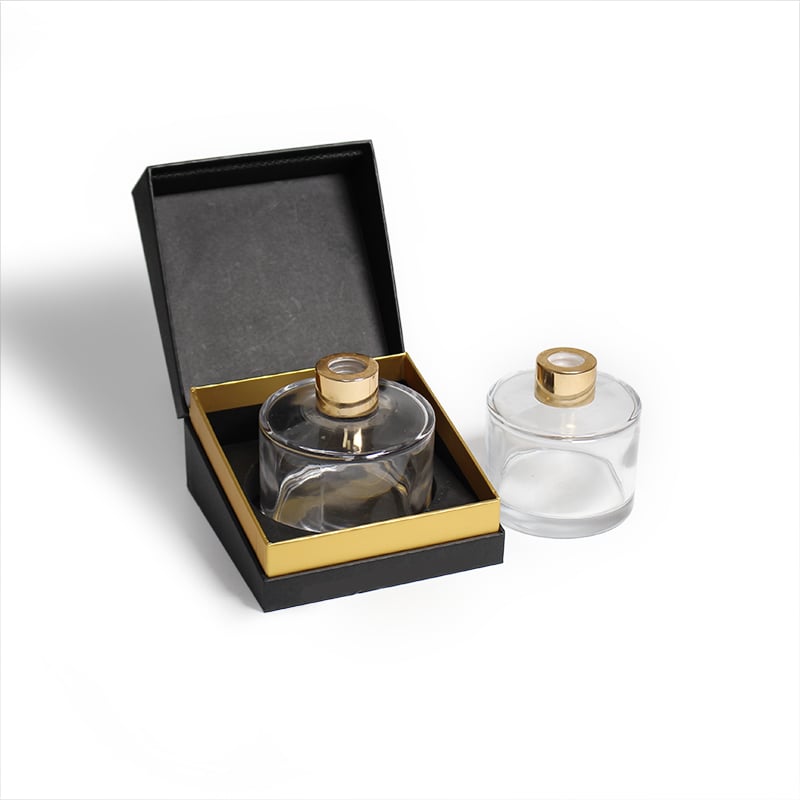 CF Perfume Gift Package Box Hot Stamping Magnetic Closure Matte Foil Specifications Cardboard EVA Foam Insert