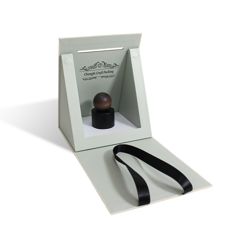 Sustainable Perfume Packaging: Balancing Luxury and Environmental Responsibility
