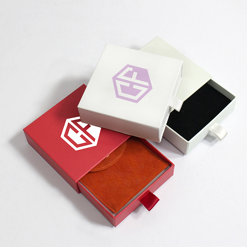 Luxury Jewelry Packaging: Elevating the Value with Design