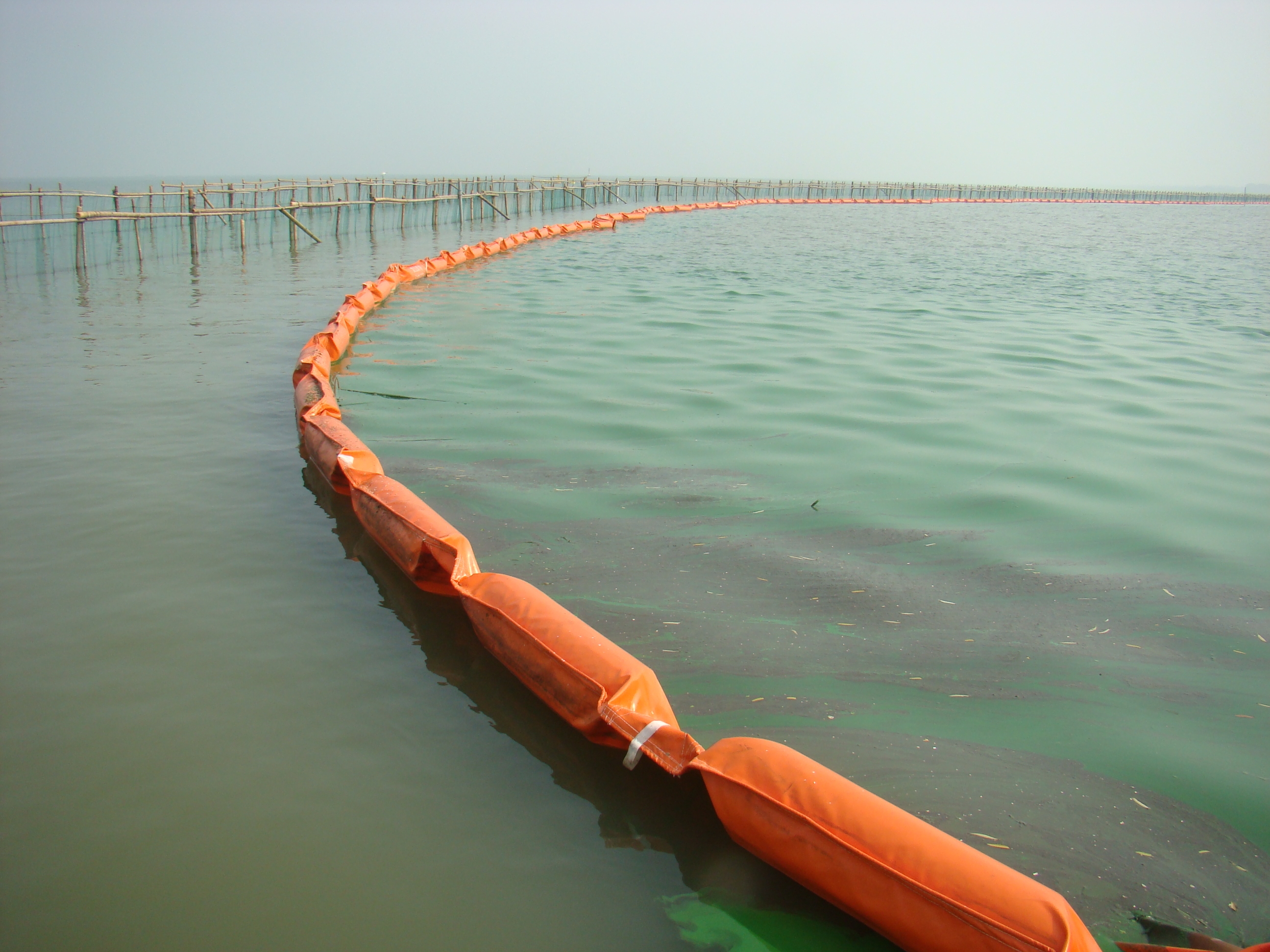 What to Look for in High-Quality Oil Containment Products