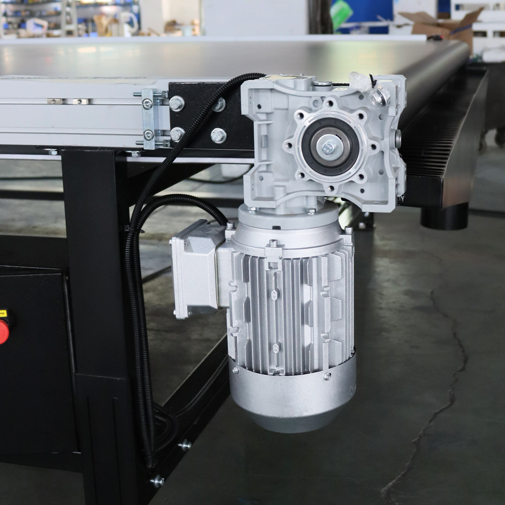Smart Photoelectric Sensor Black PVC Conveyor Belt | Auto Start/Stop for Labor Savings