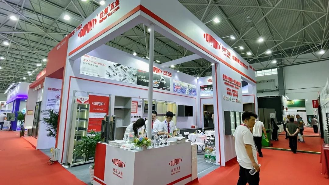 On the first day of the Guiyang Construction Expo, DuPont Hardware had an unprecedented event and the scene was hot!