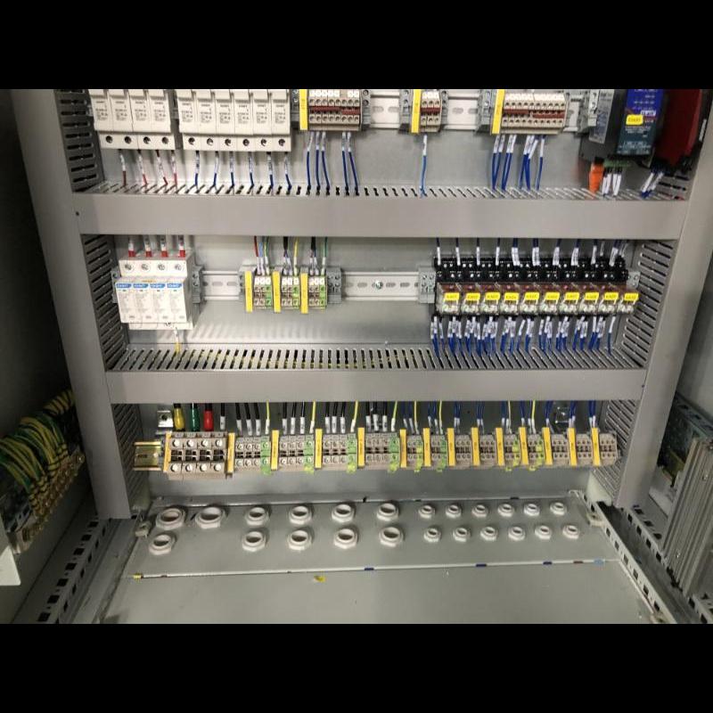 Cost-effective and efficient power distribution system
