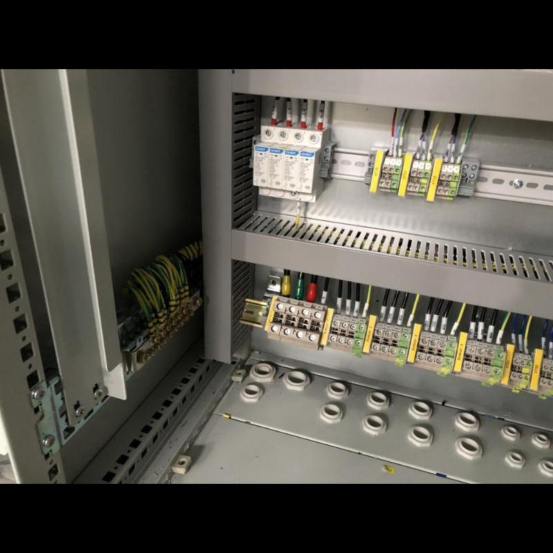 Төмен шекті қосымша панелерімен электр системаның қауіпсіз жұмыс істегенін саламдау