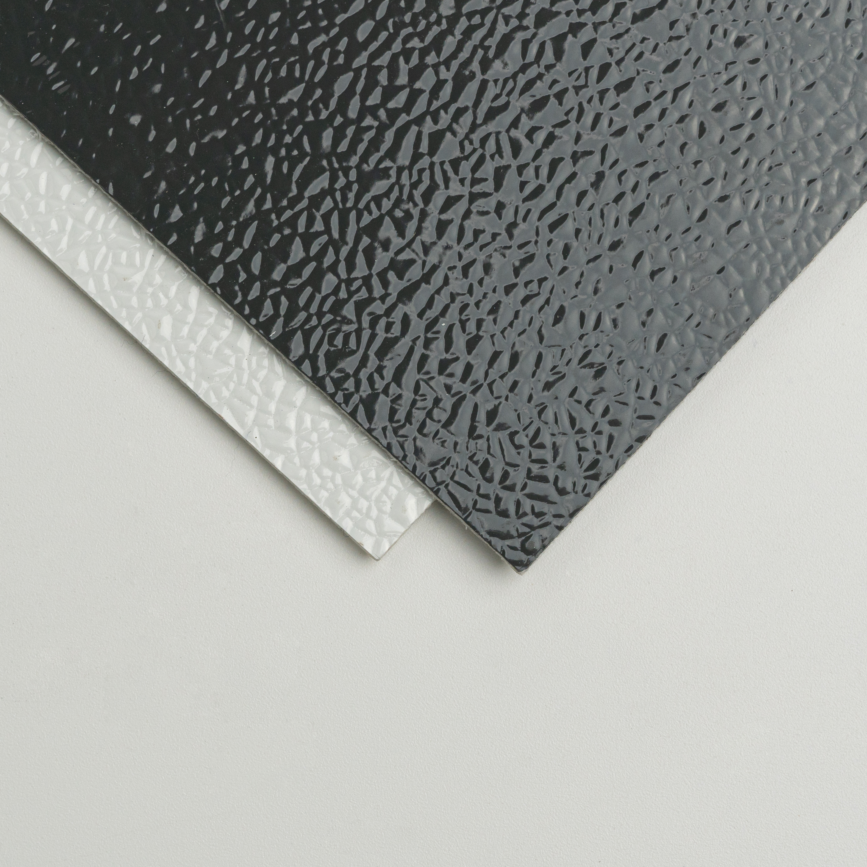 How to select the right plastic fiberglass sheet for modular buildings