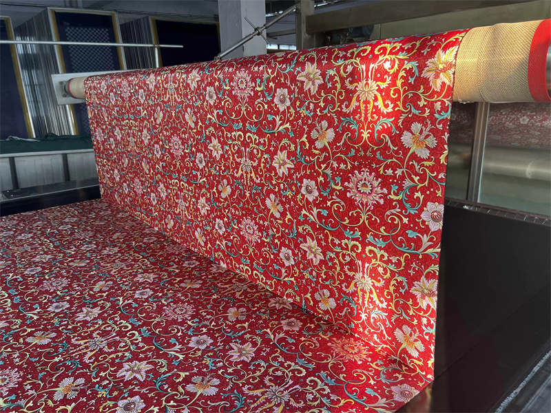 Extra-wide flat screen fabric movable printing machine