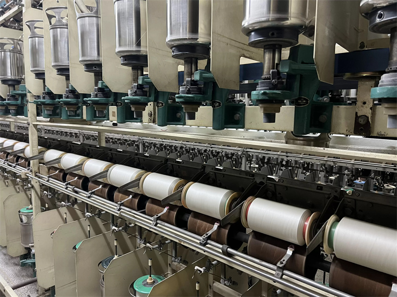 Twisting silk process