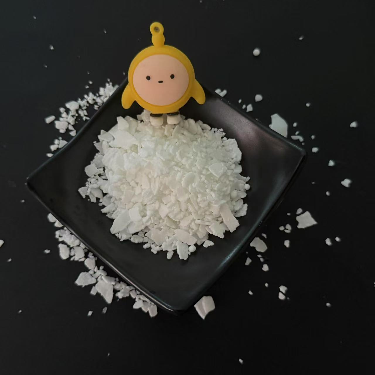 flake 25 kg calcium chloride dihydrate desiccant cacl2 price 74 77 industrial salt