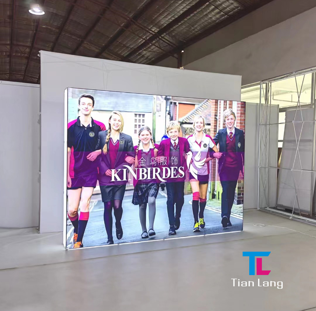 What Are the Benefits of a Custom Light Box Exhibition for Brand Promotion?
